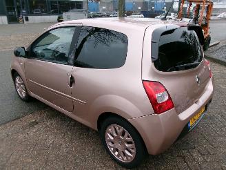 Renault Twingo 1.2-16V MISS SIXTY GEEN SCHADE picture 8