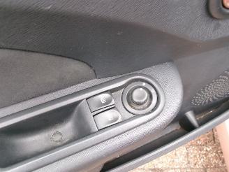 Renault Twingo 1.2-16V MISS SIXTY GEEN SCHADE picture 11