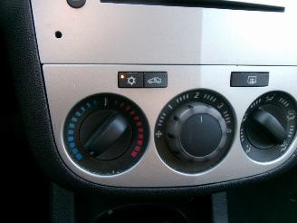 Opel Corsa 1.4-16V ENJOY AIRCO picture 14