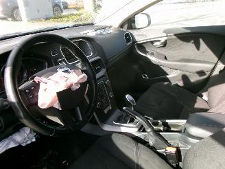 Volvo V-40 `1.6 T3 KINETIC picture 15