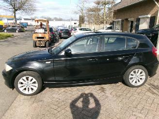 BMW 1-serie 116 I HIGH EXECUTIVE CLIMA NAVI picture 2
