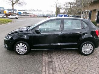 Volkswagen Polo 1.4 TDI COMFORTLINE CONNECTED SERIES picture 2