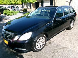 Voiture accidenté Mercedes E-klasse 200 CDI AUTOMAAT CLIMA NAVI 2012/12
