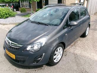 krockskadad bil auto Opel Corsa 1.4-16V COSMO AIRCO 2014/5