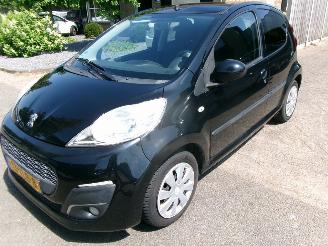 Peugeot 107 1.0 ENVY AIRCO picture 1
