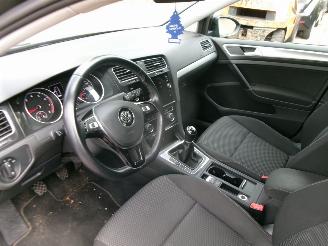 Volkswagen Golf 1.0 TSI COMFORTLINE picture 15