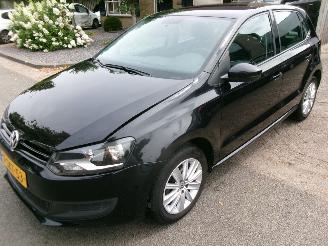 Schadeauto Volkswagen Polo 1.2 TSI BLUEMOTION EDITION 2013/10