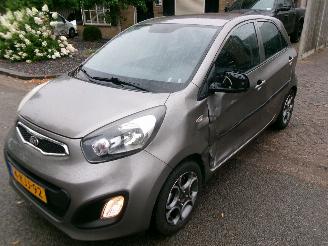Voiture accidenté Kia Picanto 1.0 CVVT ISG COMFORT PACK 55.234 KM NAP 2013/5