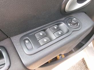 Renault Grand-modus 1.6-16V EXCEPTION AUTOMAAT CLIMA picture 12