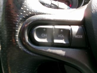 Honda Jazz 1.4 HYBRID ELEGANCE picture 21