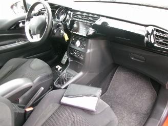 Citroën DS3 1.2 I CHIC CLIMA picture 10