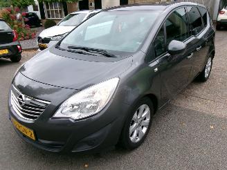 damaged passenger cars Opel Meriva 1.7 CDTI COSMO AUTOMAAT 2011/7