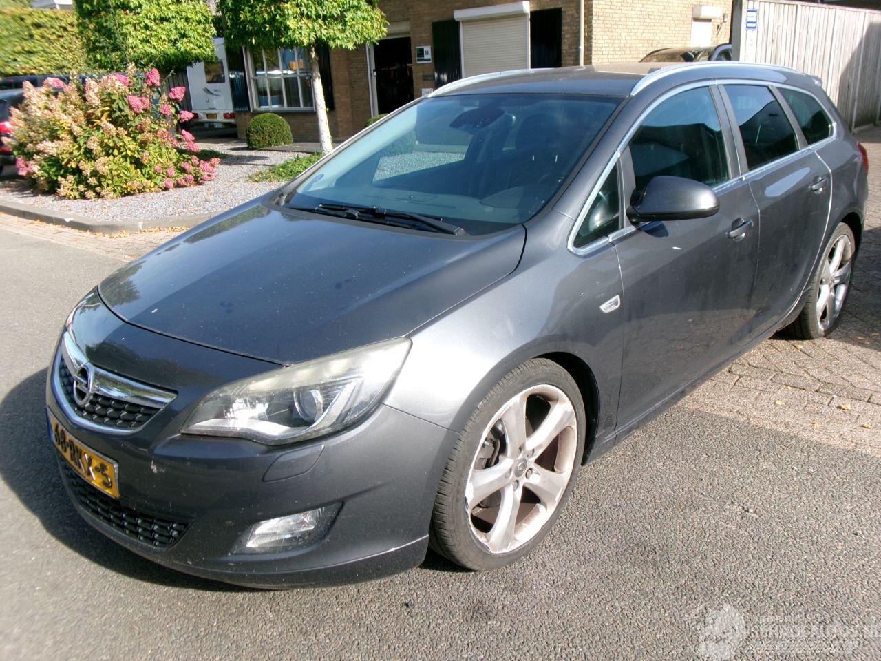 Opel Astra 1.6 TURBO SPORT AUTOMAAT