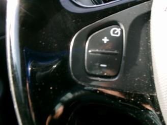 Renault Captur 0.9 TCE DYNAMIQUE picture 17