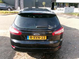 Ford Mondeo 1.6 I PLATINUM CLIMA NAVI GEEN SCHADE picture 7