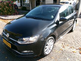 uszkodzony samochody osobowe Volkswagen Polo 1.4 TDI HIGHLINE CLIMA NAVI ALCATARA/LEDER 2015/4