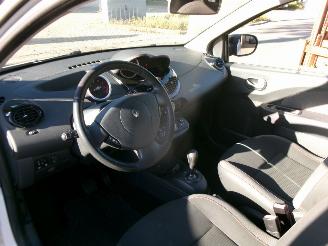 Renault Twingo 1.2 16V DYNAMIC CLIMA AUTOMAAT 59.810 KM picture 12
