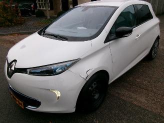 skadebil auto Renault Zoé Q210 ZEN QUIKCHARGE INCLUSIEF ACCU 2013/12