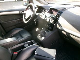 Opel Zafira 2.2 COSMO 7 PERSOONS picture 12