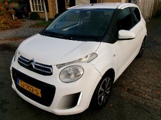 Vaurioauto  passenger cars Citroën C1 1.0 e-VTI SHINE CLIMA 2015/5