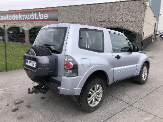 Mitsubishi Pajero 3.2  DI-D picture 3