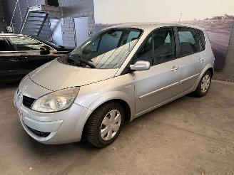 Renault Scenic 1.5 DCI picture 1