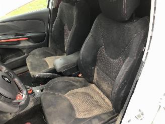 Renault Clio 1.6 TURBO picture 21