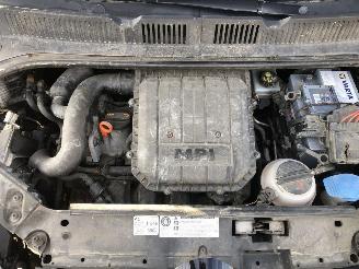 Volkswagen Up! 1.0 picture 22