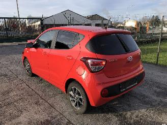 damaged passenger cars Hyundai I-10 1.0 2020/2