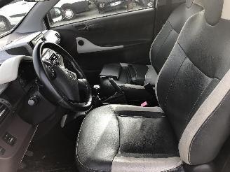 Toyota iQ 1.0 picture 6