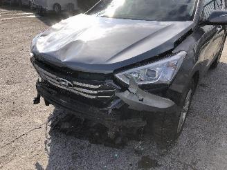 Hyundai Santa Fe 2.0 CRDI  4WD picture 11