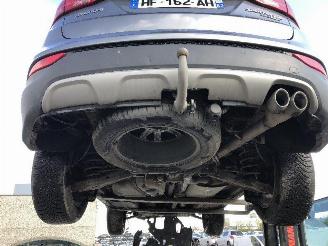 Damaged car Hyundai Santa Fe 2.0 CRDI  4WD 