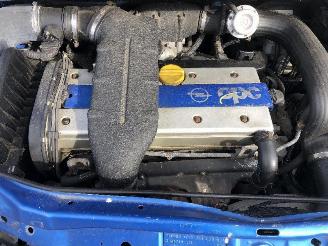 Opel Zafira OPC   2.0 TURBO picture 21