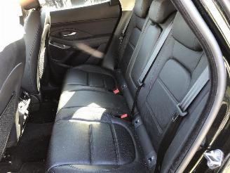 Jaguar E-Pace D 150    4x4 picture 4