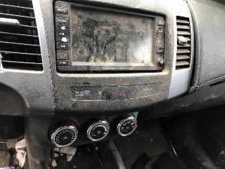 Mitsubishi Outlander 2.0 DID  4X4 picture 22