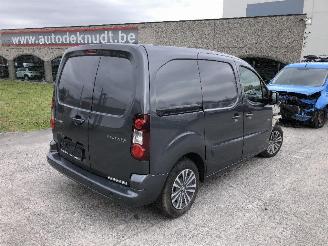 Schadeauto Peugeot Partner 1.6 HDI 2017/4