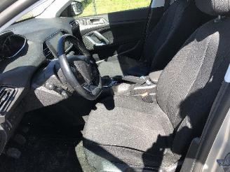 Peugeot 308 break 1.2 TURBO picture 10