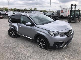 Peugeot 5008 1.2  7 PLACES picture 2