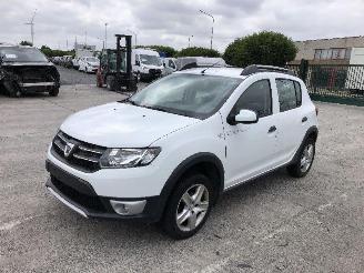 Damaged car Dacia Sandero 0.9 STEPWAY 2016/4