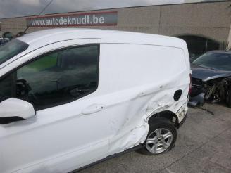 Ford Tourneo Courier 1.0 TURBO picture 8