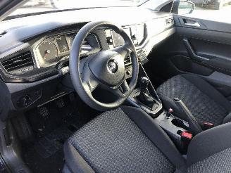 Volkswagen Polo 1.0 MPI TRENDLINE picture 10