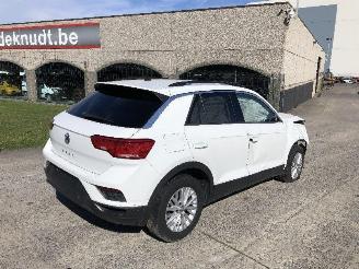 Schadeauto Volkswagen T-Roc 1.6 TDI 2019/4