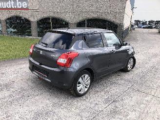 uszkodzony samochody osobowe Suzuki Swift 1.2 GL 2017/9