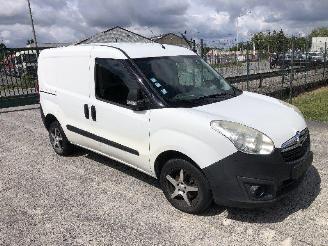 skadebil auto Opel Combo 1.6 CDTI 2016/3
