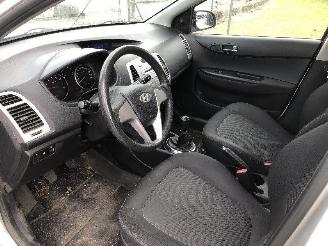 Hyundai I-20 1.2 picture 5
