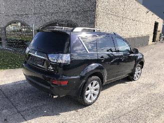 škoda osobní automobily Mitsubishi Outlander 2.3  did 4WD 2012/4