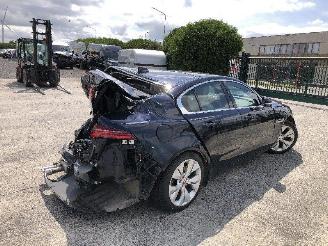 Jaguar XE 2.0 D + HYBRIDE picture 3