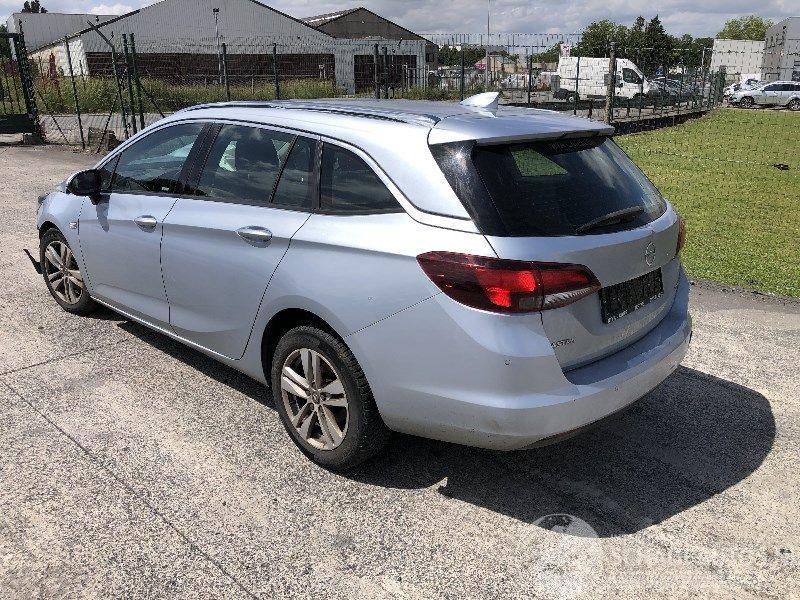 Opel Astra 1.6 CDTI B16DTU