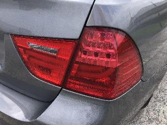 BMW 3-serie 318d  N47D20C picture 13