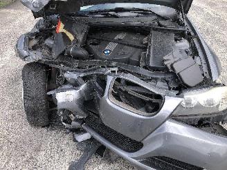 BMW 3-serie 318d  N47D20C picture 10
